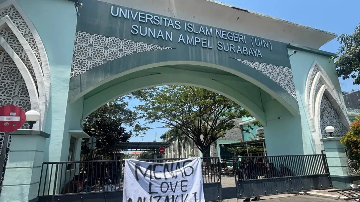 Aksi Mahasiswa UINSA: Tuntutan Pemecatan Rektor