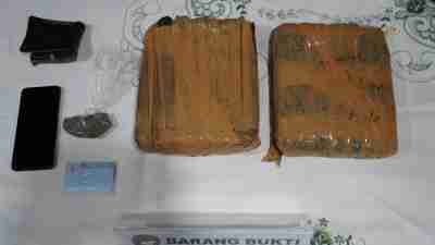 Penggerebekan Ganja di Duren Sawit: Modus Baru Pengedar Terungkap