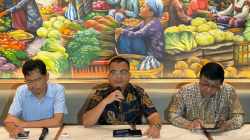 Pelanggaran Administratif Gibran: Denny Indrayana Bicara di Konferensi Pers