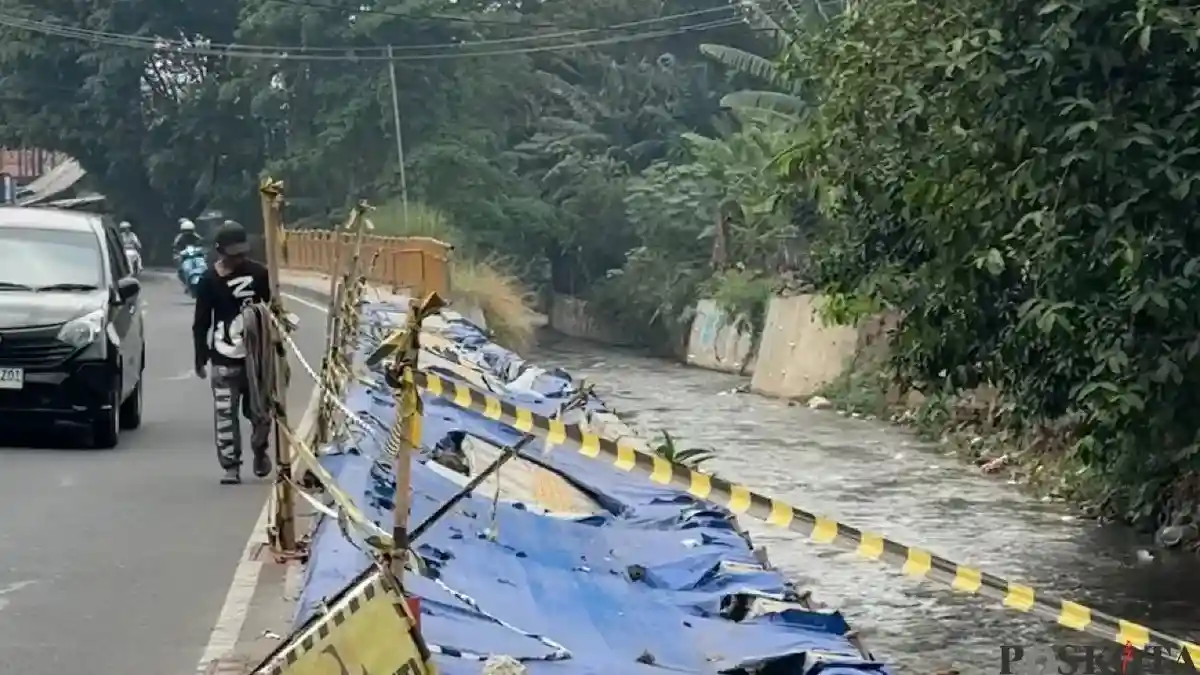 Taman Secawan Depok: Amblasnya Trotoar dan Panggilan untuk Tindakan Audit