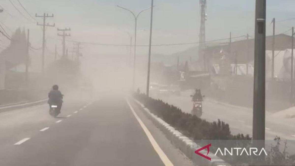 Dampak Erupsi Gunung Sinabung terhadap Kota Berastagi
