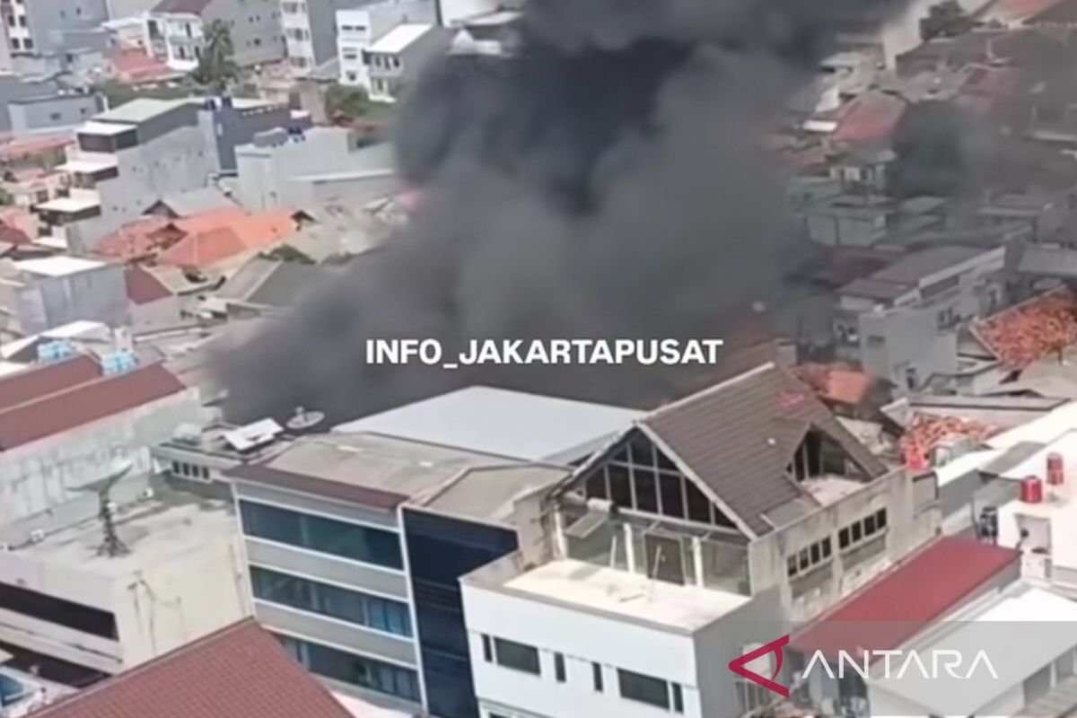 Kebakaran Hebat di Kebon Kelapa Jakarta Pusat Kebakaran Hebat di Kebon Kelapa Jakarta Pusat