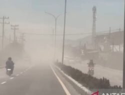 Kota Berastagi Tercemar Abu Vulkanik Pasca Erupsi Gunung Sinabung