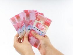 Dolar AS Menguat dan Tekanan pada Rupiah
