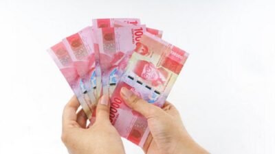 Dolar AS Menguat dan Tekanan pada Rupiah