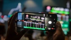 Kenaikan IHSG di Tengah Tekanan Bursa Asia Kenaikan IHSG di Tengah Tekanan Bursa Asia