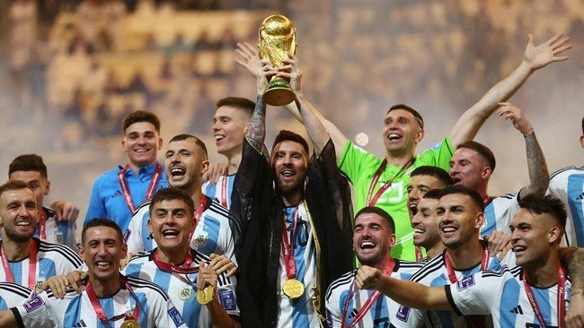 Lionel Messi Mengumumkan Pensiun dari Tim Nasional Argentina Lionel Messi Mengumumkan Pensiun dari Tim Nasional Argentina