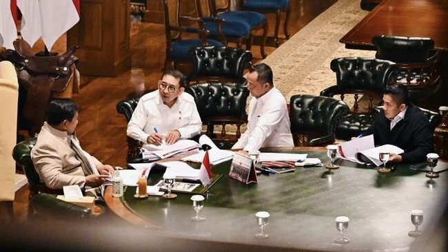 Usulan Pemberian Tanda Jasa Kehormatan oleh Fadli Zon