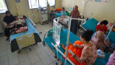 Keracunan Massal di Agam: 334 Siswa dan Guru Terkena Dampak Keracunan Massal di Agam: 334 Siswa dan Guru Terkena Dampak