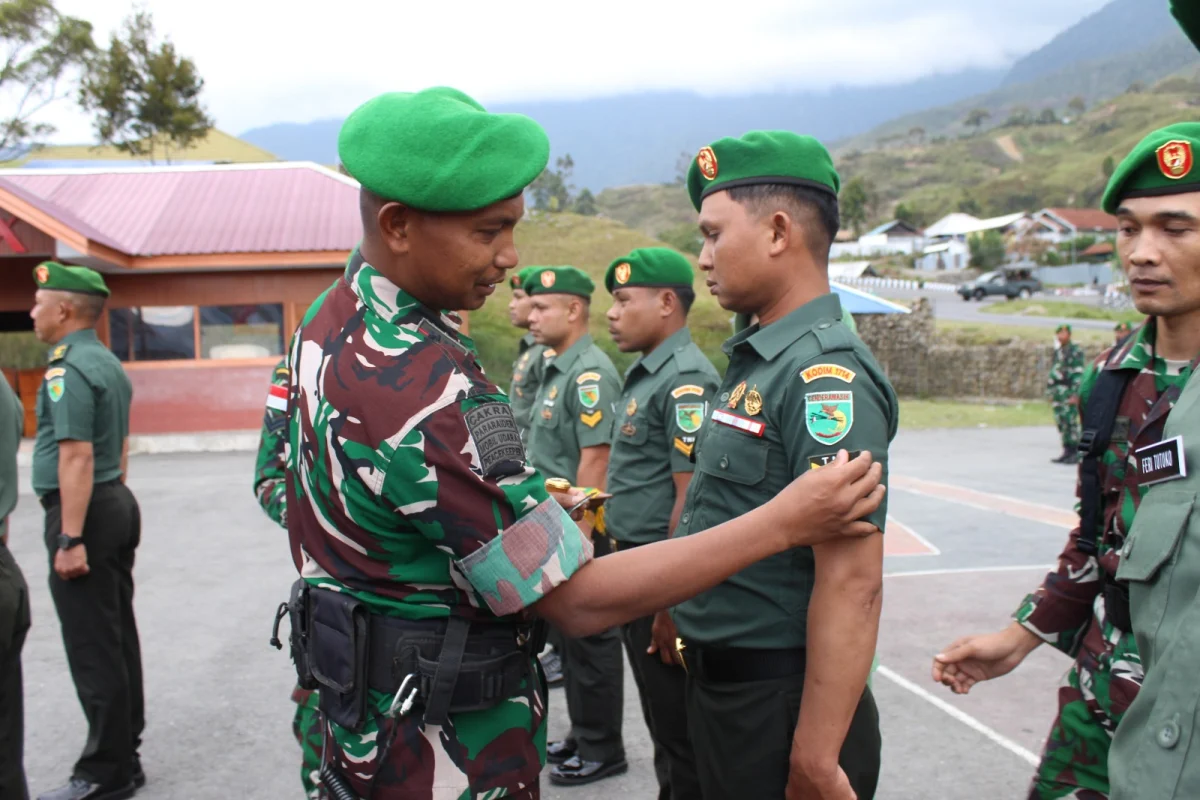 Kodim 1714/Puncak Jaya Gelar Syukuran Kenaikan Pangkat Bintara dan Tamtama