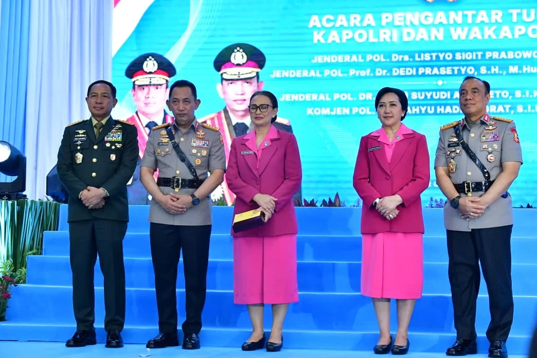 Panglima TNI Hadiri Acara Pisah Sambut Kapolri