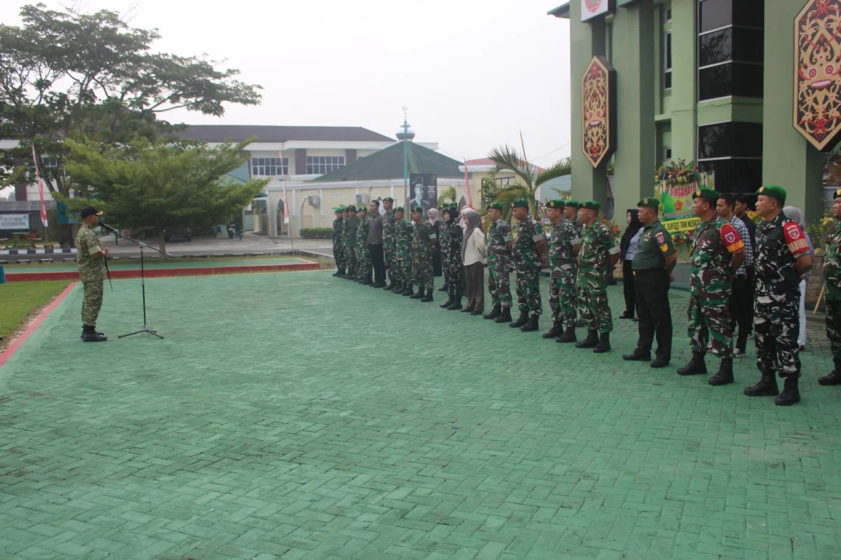 Jam Komandan, Dandim 0913/PPU Bahas Disiplin dan Rekrutmen TNI AD
