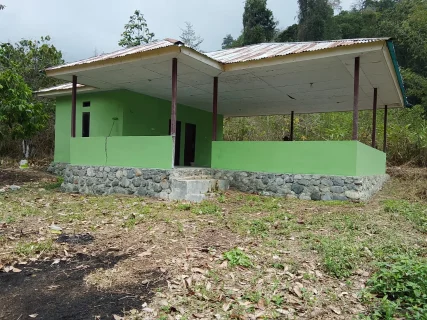 Tak Hanya Rumah, Satgas TMMD Ke-130 Rampungkan Perbaikan Balai Kampung Yamboi