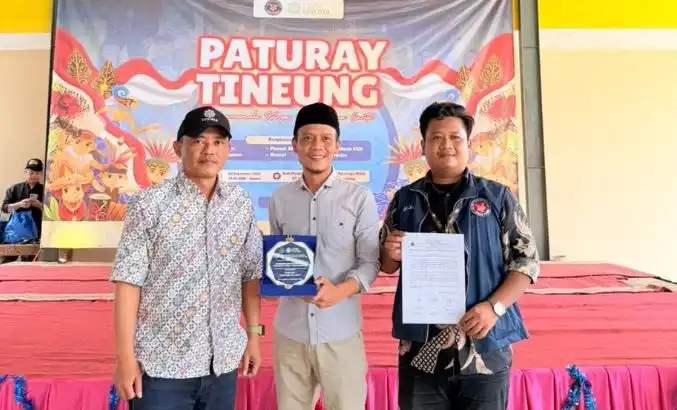 Mahasiswa KKN Unusia Perkenalkan Pemanfaatan Digital di Desa Warungmenteng