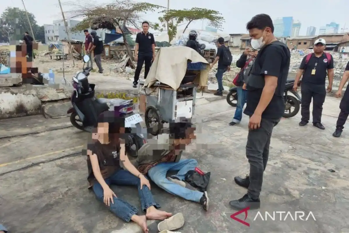 Operasi Gabungan Ungkap Dugaan Peredaran Narkotika di Kampung Ambon dan Boncos