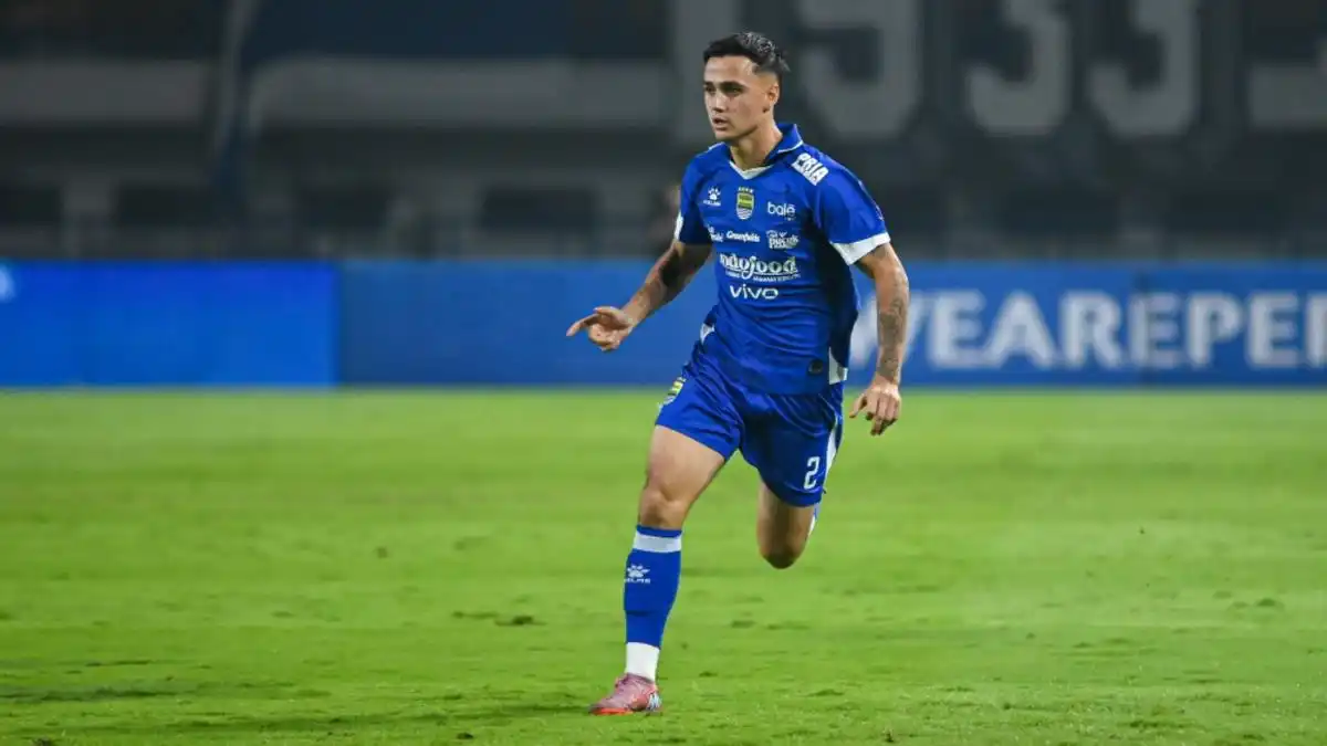 Prediksi Persib Bandung vs Dewa United: Pangeran Biru Lawan Keletihan