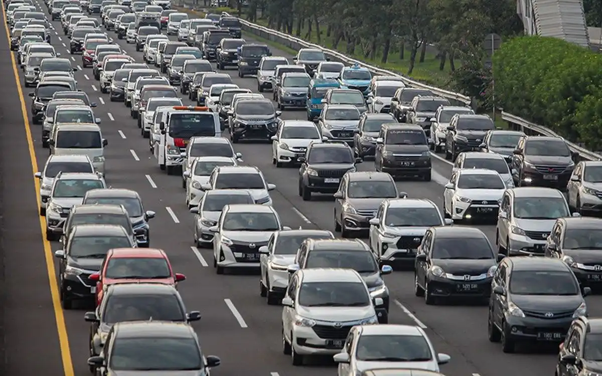 Rekonstruksi Jalan Berlangsung, Arus Lalu Lintas di Sejumlah Tol Bakal Diatur