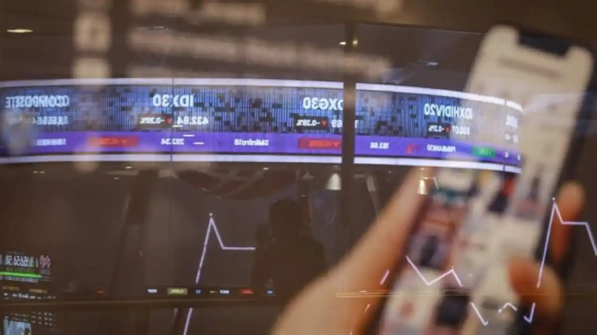 IHSG Kembali Tertekan di Awal Perdagangan, Sentimen Global Masih Membebani Investor