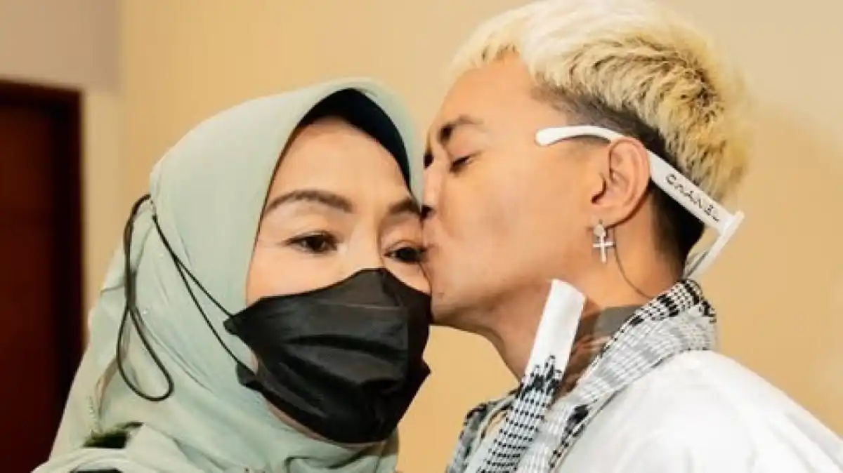 Harapan Reza Arap di Hari Ulang Tahun: Kesembuhan Sang Ibu