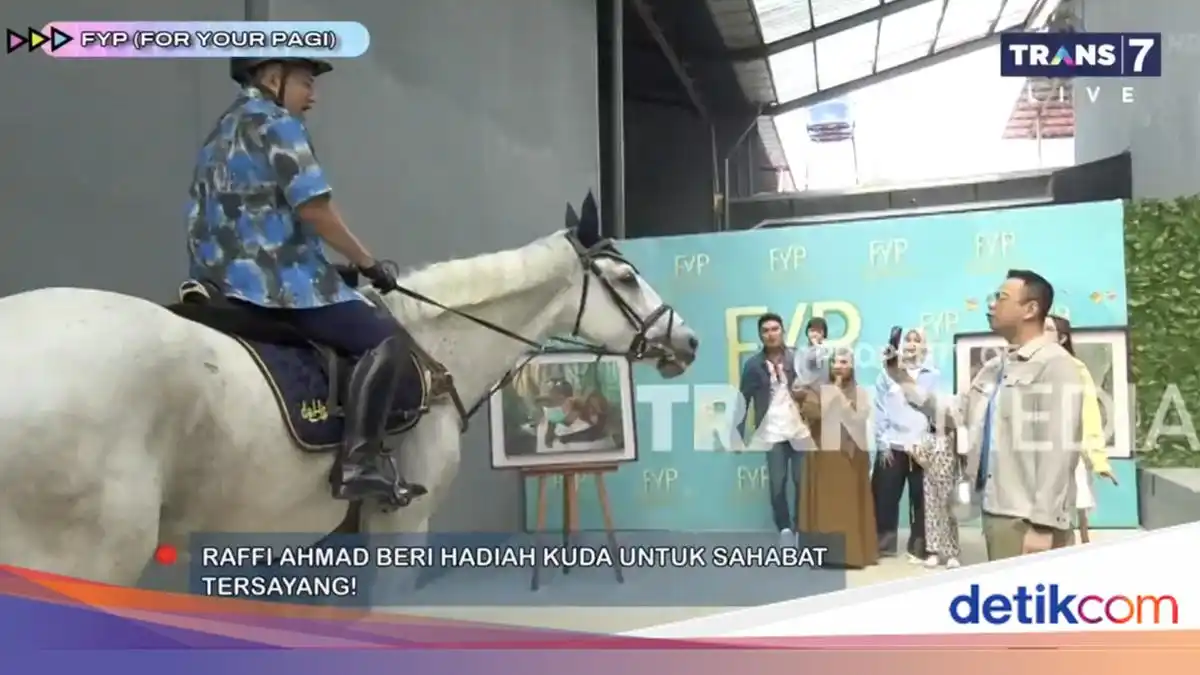 Kuda Putih dari Raffi Ahmad Warnai Perayaan Usia ke-51 Irfan Hakim