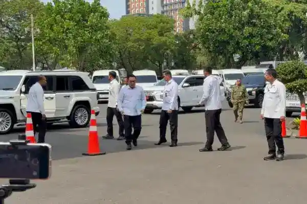 Prabowo Bahas Penanganan Karhutla Bersama Sejumlah Pejabat di Istana