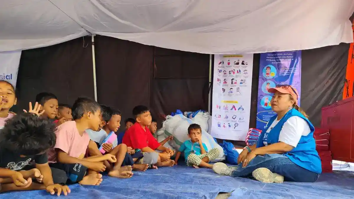 Pemulihan Pascagempa Flores: Sekolah Darurat dan Pendampingan bagi Anak