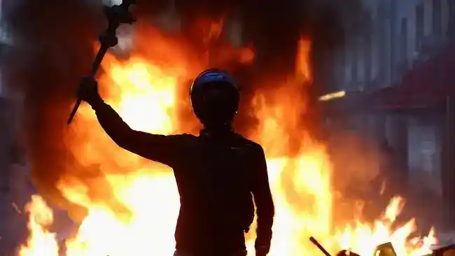 Prancis Perketat Pengamanan Usai Kerusuhan, Jam Malam Diperpanjang