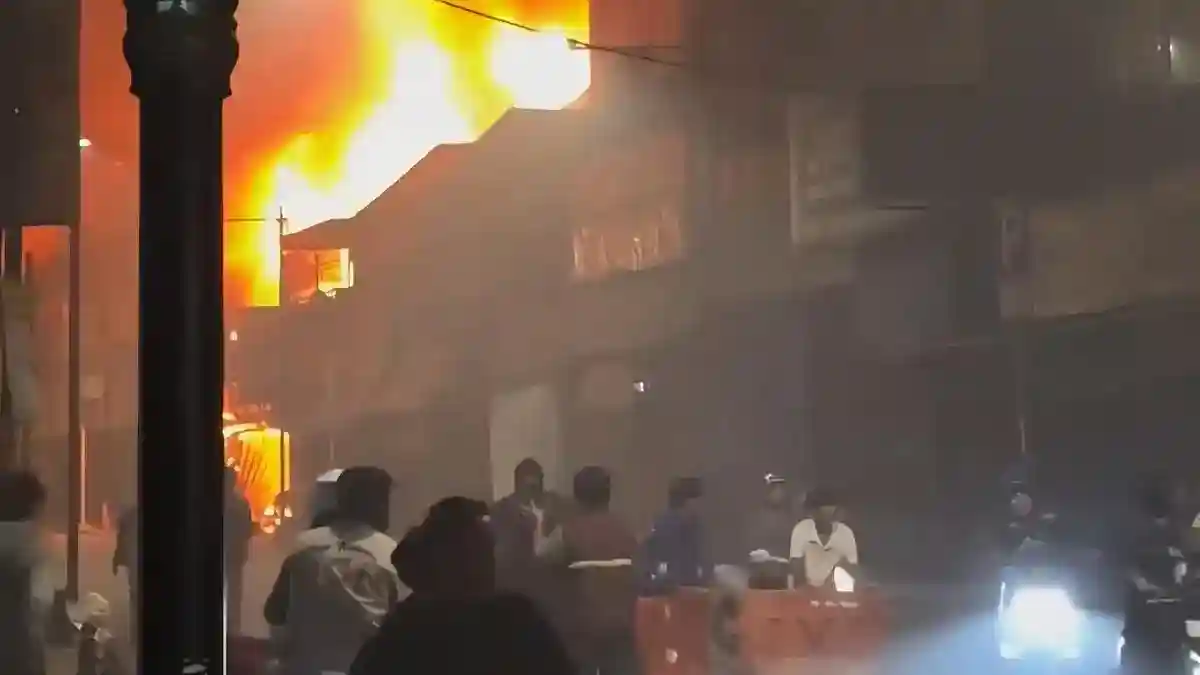 Kebakaran di Suryakencana Bogor Hanguskan Tiga Ruko, Jalan Sempat Ditutup