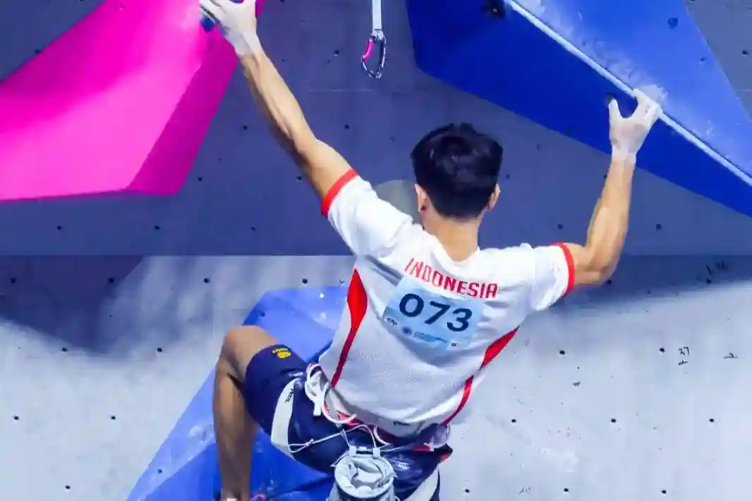 Putra Tri Ramadani Raih Perak Lead di Santiago, Lengkapi Medali Indonesia