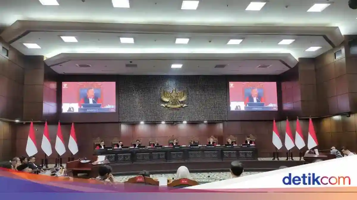 MK Tolak Permohonan Perpanjangan Masa Jabatan DPRD hingga 2031