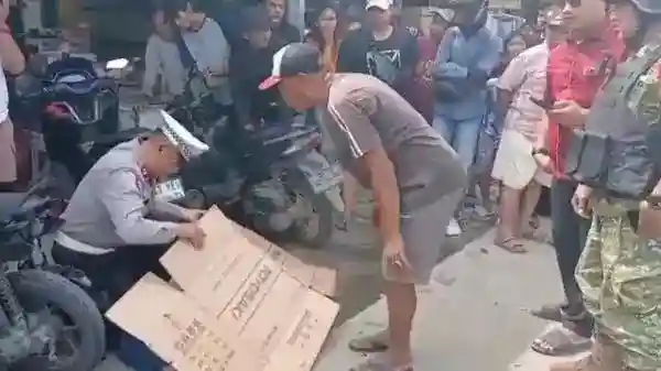 Pelajar SMP Meninggal dalam Kecelakaan dengan Truk Tiang Listrik di Babelan